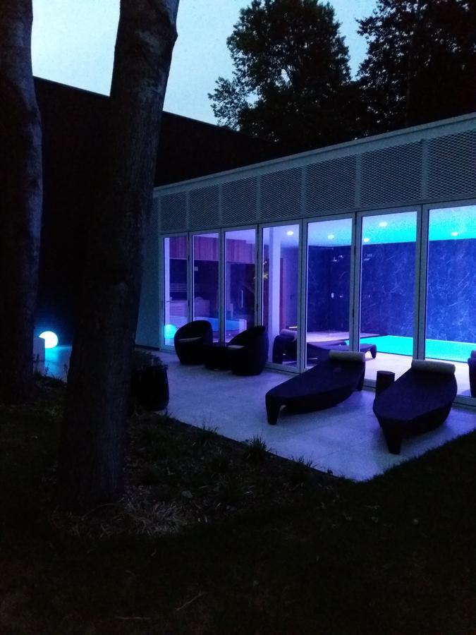 ブルージュ Huyze Fox Bed & Breakfast エクステリア 写真